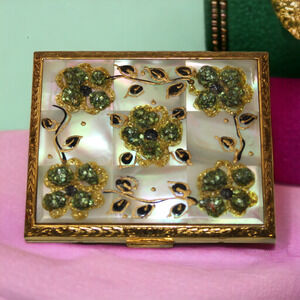 Vintage 1940s Elgin American Beauty Compact Mother of Pearl Elegant Green Floral